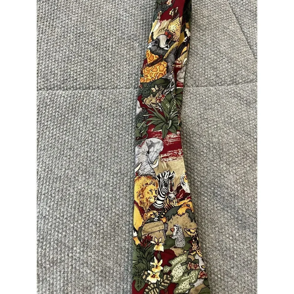 New NWT Enrico Sarchi Tie African Animals  Made in Italy Men's Designer Silk Tie - Picture 2 of 6